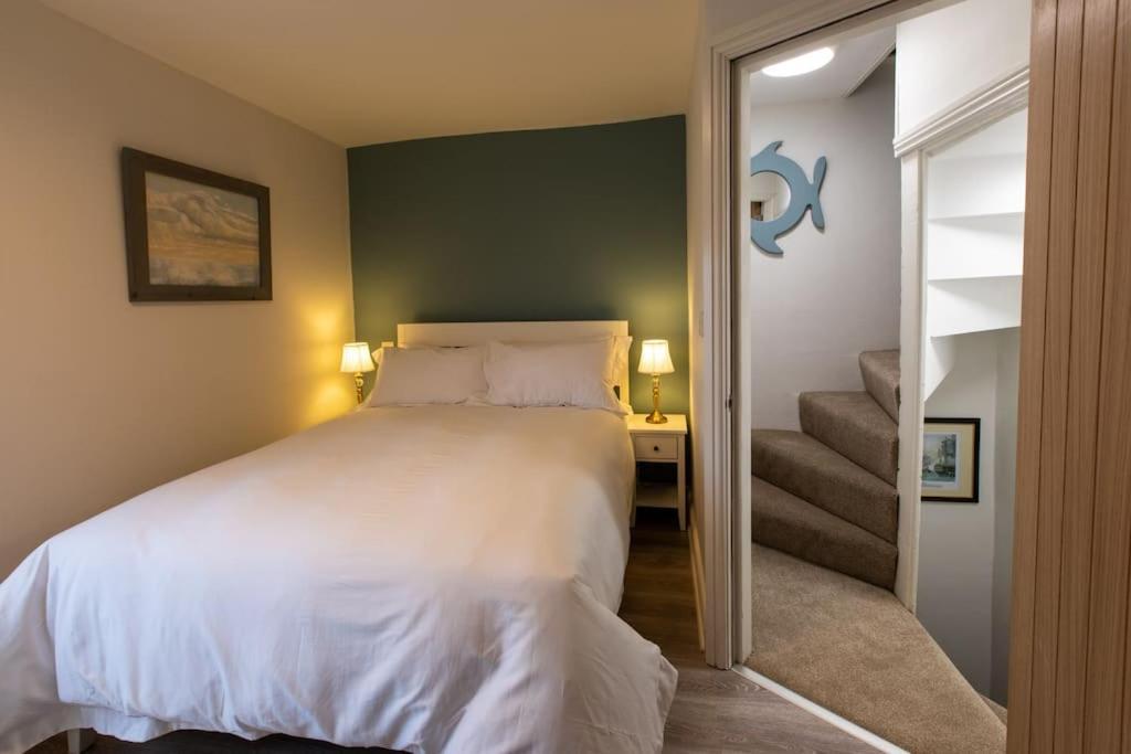 Herring Girl House - Harbourside Property, Sleeps 8 Scarborough Luaran gambar