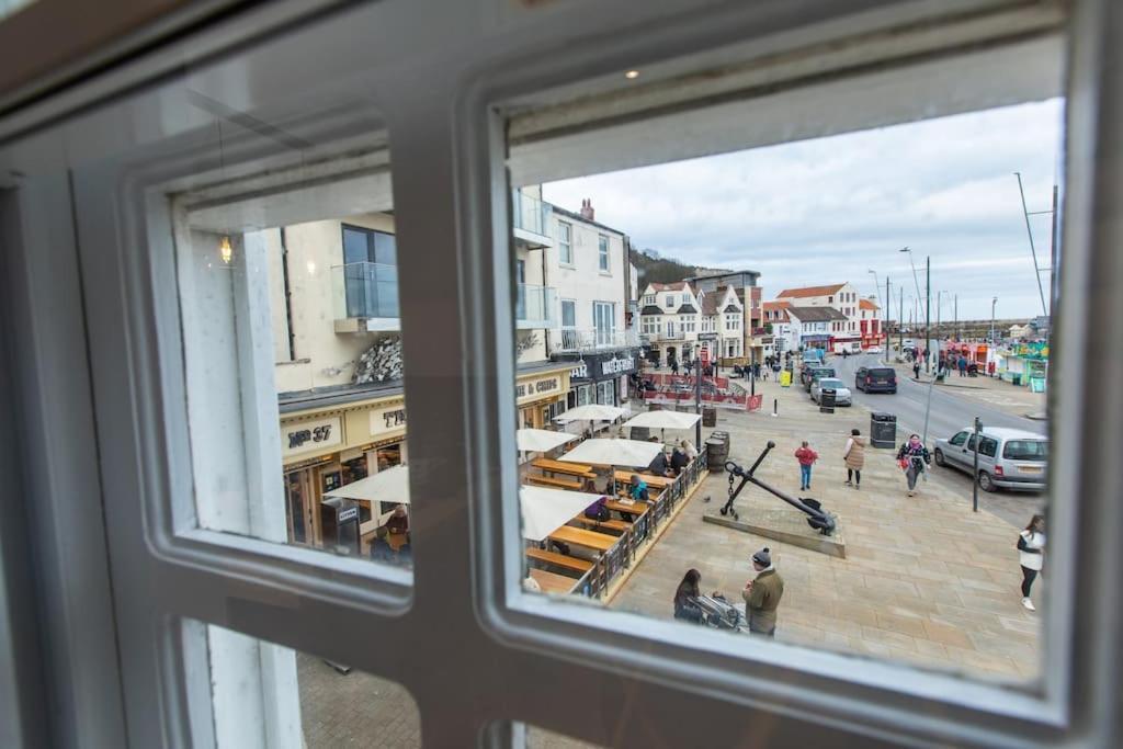 Herring Girl House - Harbourside Property, Sleeps 8 Scarborough Luaran gambar