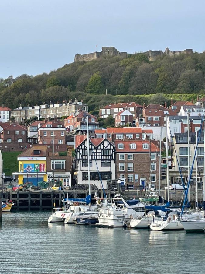 Herring Girl House - Harbourside Property, Sleeps 8 Scarborough Luaran gambar